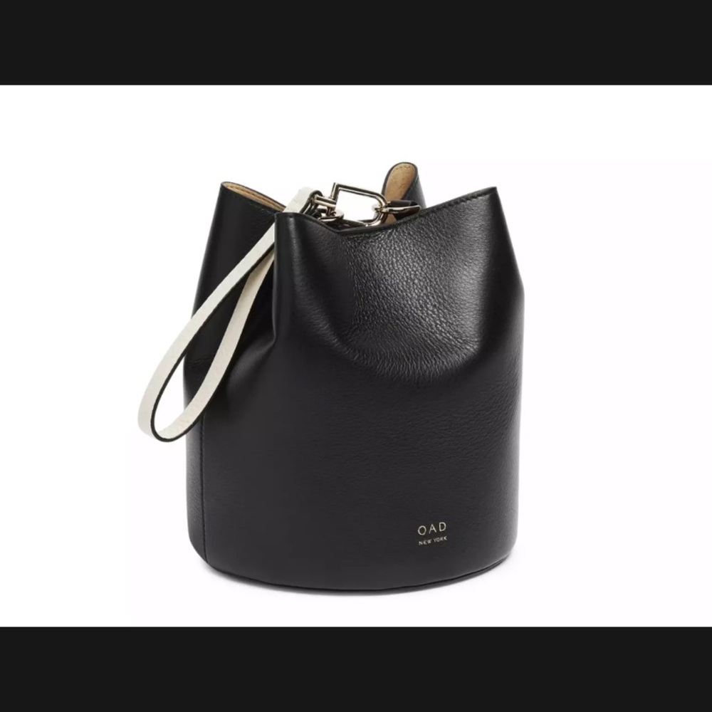 OAD New York Ava Bag (NWOT) paper still on hardware.